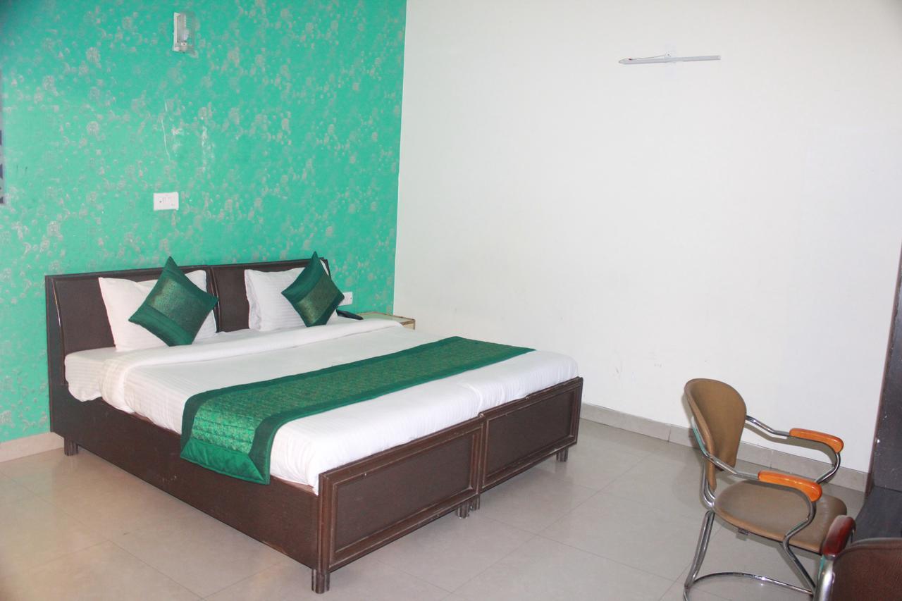 Hotel Smart Plaza 뉴델리 외부 사진