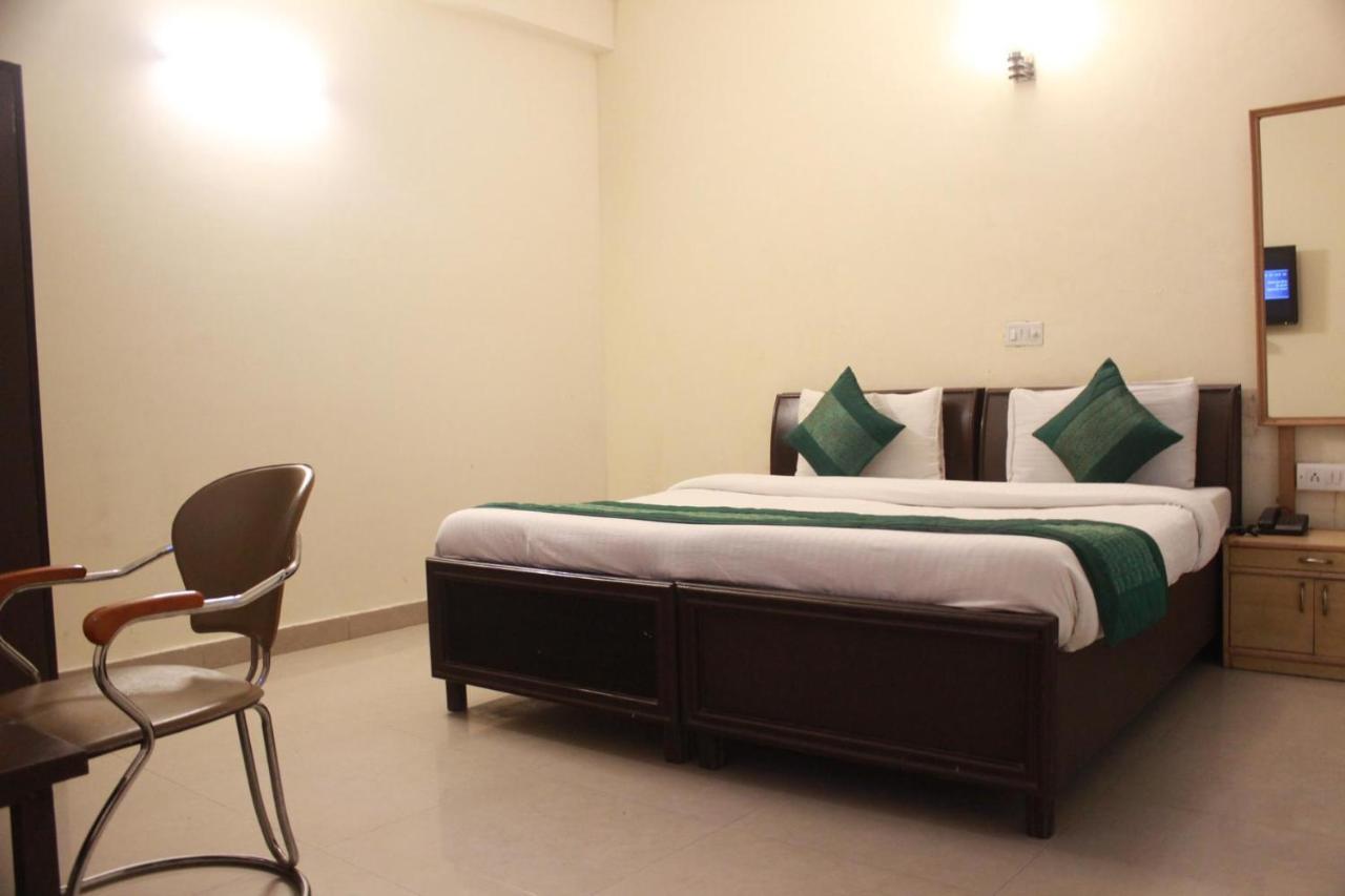 Hotel Smart Plaza 뉴델리 외부 사진